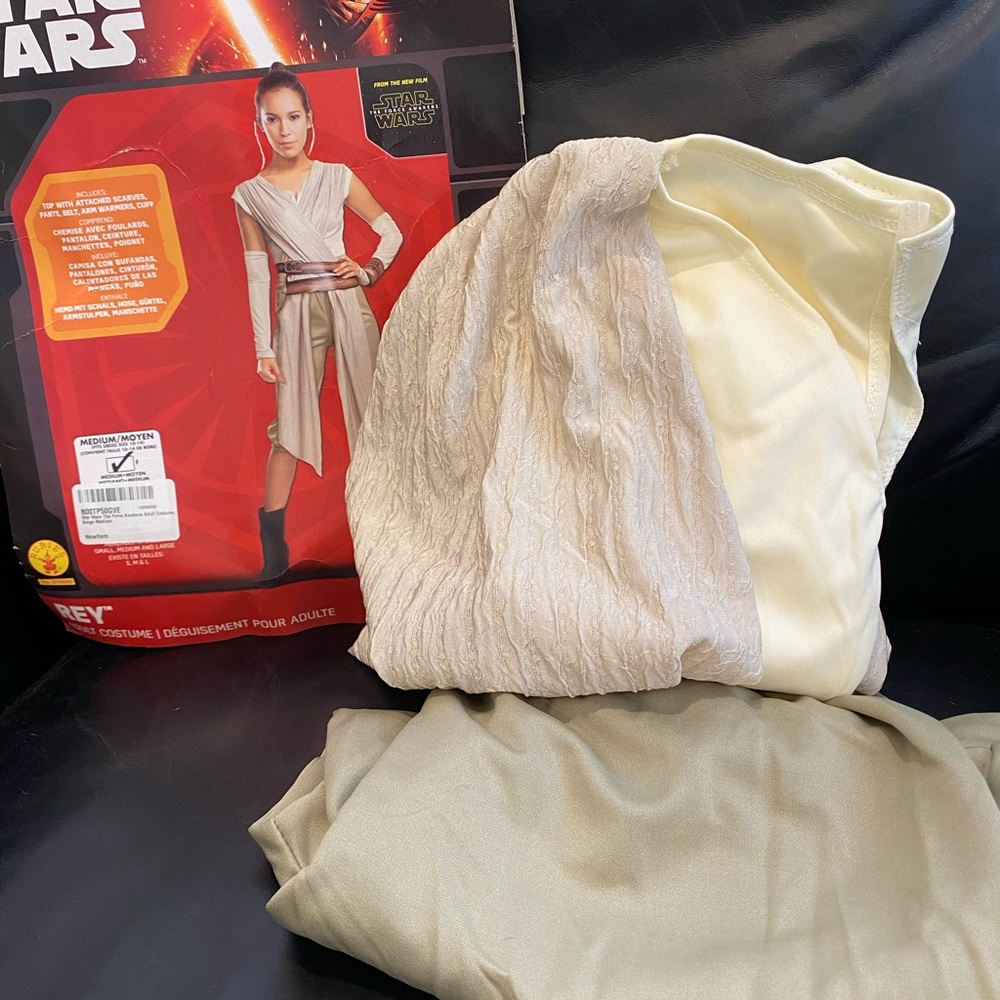 COPY - Star Wars The Force Awakens Adult Rey Cost…